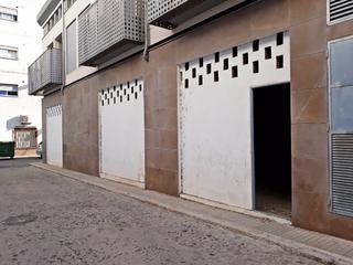 Local Comercial  Calle crta. de gandia. Local comercial en calle principal de oliva