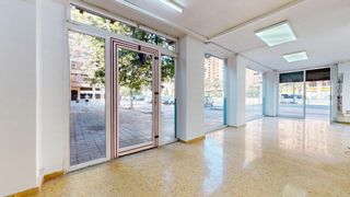 Lloguer Local Comercial a Avenida cataluña 20. Local comercial en avenida cataluña