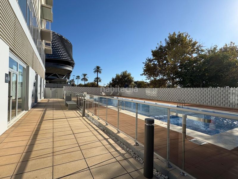 Foto 1dbe2a9d-76fe-4897-acc5-19749d5c2831. Pis amb calefacció aparcament piscina a La Punta Valencia