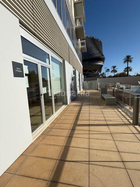 Foto f7b80e75-4c35-4fdb-963d-e44c85a2cf58. Pis amb calefacció aparcament piscina a La Punta Valencia
