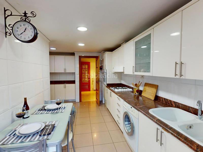 Foto 4432b29d-5ba6-40d0-83d4-3e1da6887a20. Etagenwohnung mit heizung in Ciutat Jardí Valencia