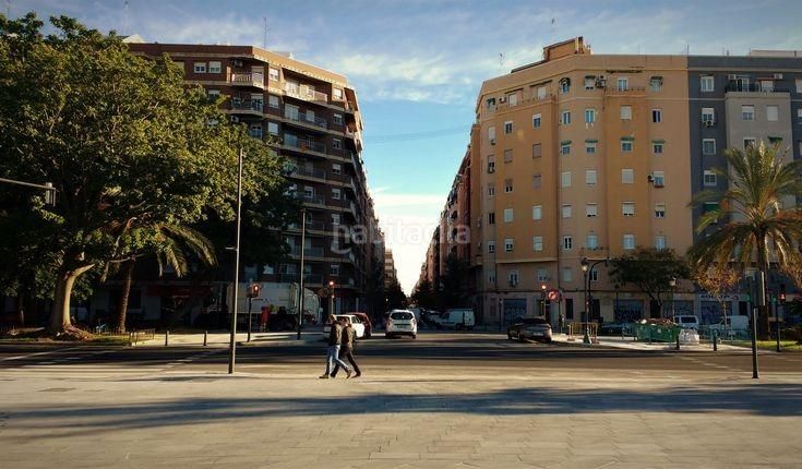 Foto 57f40394-a5d9-4f0b-b4fb-956b580c272c. Pis a Russafa Valencia