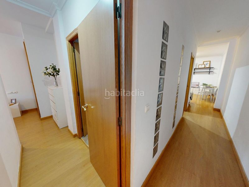 Foto a62e69fb-9cdd-4750-ab36-6046fa0c6c3d. Pis a Russafa Valencia