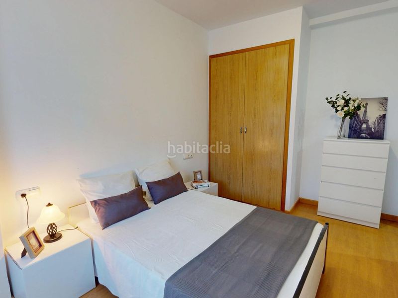 Foto cc2a3c83-f38c-41b8-8f81-f08eb2b19207. Pis a Russafa Valencia