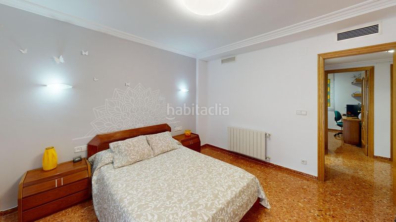 Foto 627015d7-99c4-44ea-9687-9084ddbd3e6c. Pis amb calefacció a Vara de Quart Valencia