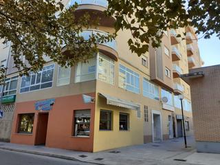 Oficina  Calle ernest lluch. Entresuelo exterior en zona  nueva de oliva