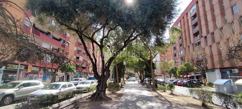 Foto 1ecdcc74-9153-4945-bc32-fab0ec89027a. Pis a Tres Forques Valencia