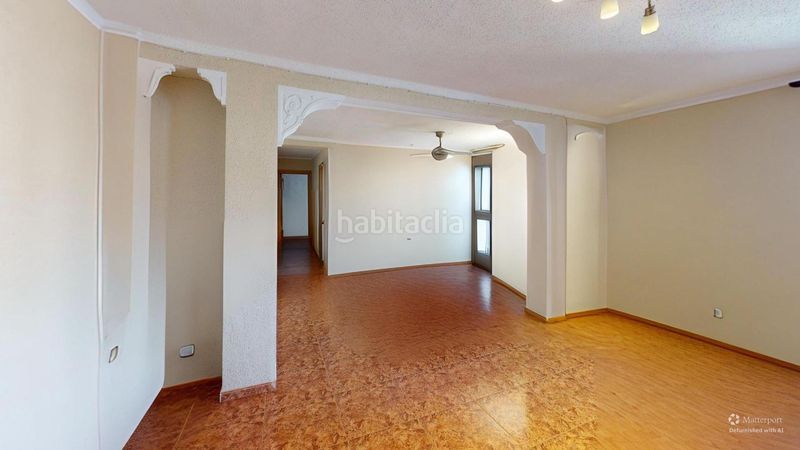 Foto 7b6fff31-2aa1-40ae-ae97-07fa6e072828. Pis a Tres Forques Valencia