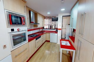 Piso  Calle del padre tomás montañana. Amplia vivienda de 4 dormitorios junto a la ciudad de las artes