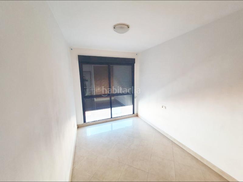 Foto a0ffdfe8-f901-45cc-8127-797fa0910750. Flat with parking in Llombai Burriana