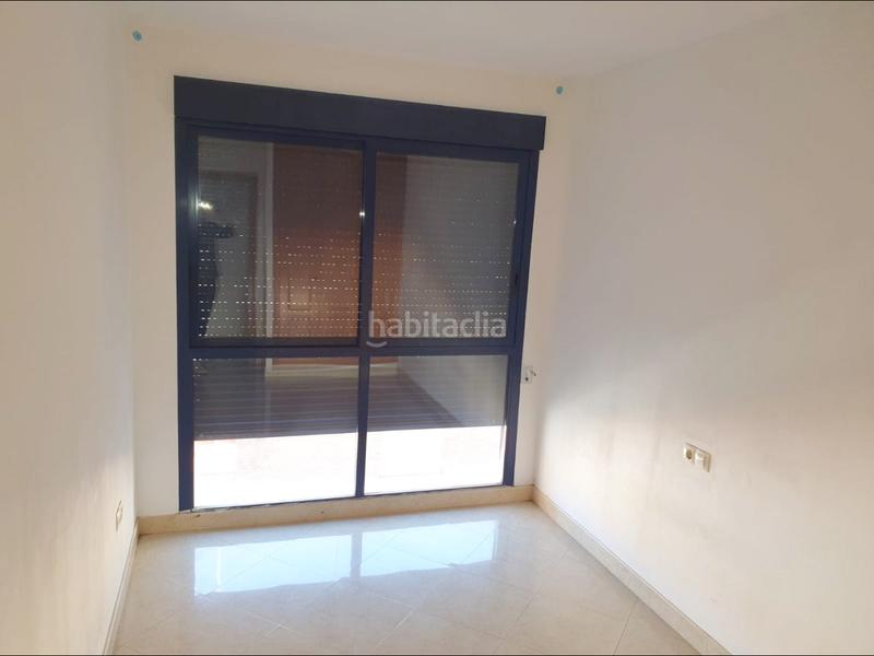Foto b3b1eee4-f7fd-4cee-8048-18c1f0bc6cdc. Appartement avec parking dans Llombai Burriana