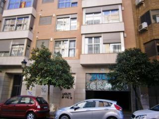 Local commercial  Calle literato gabriel miro. Directo de banco sin comisiones de agencia