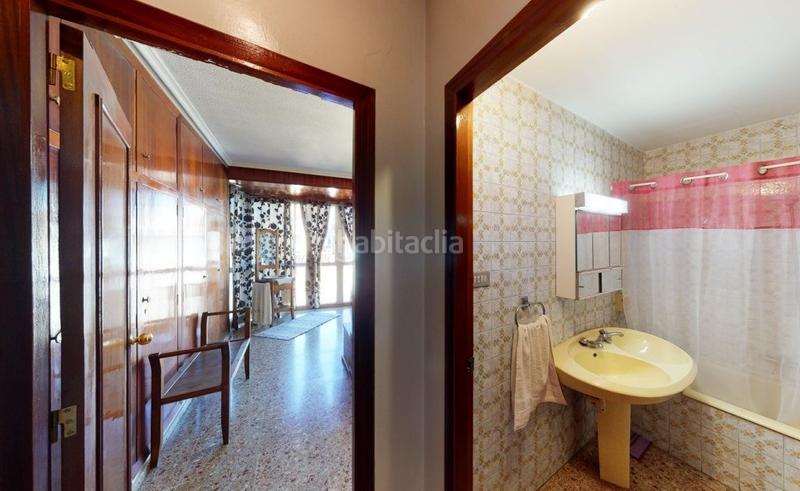 Foto c0c43f46-01d9-4bb0-bdf2-55dc4a0e7848. Casa  zona calvario muy amplia en Madrigal Villarreal / Vila - real