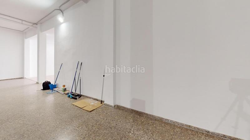 Foto b2e80651-d042-47d3-b56b-d9527ce6a2e4. Local commercial dans Aiora Valencia