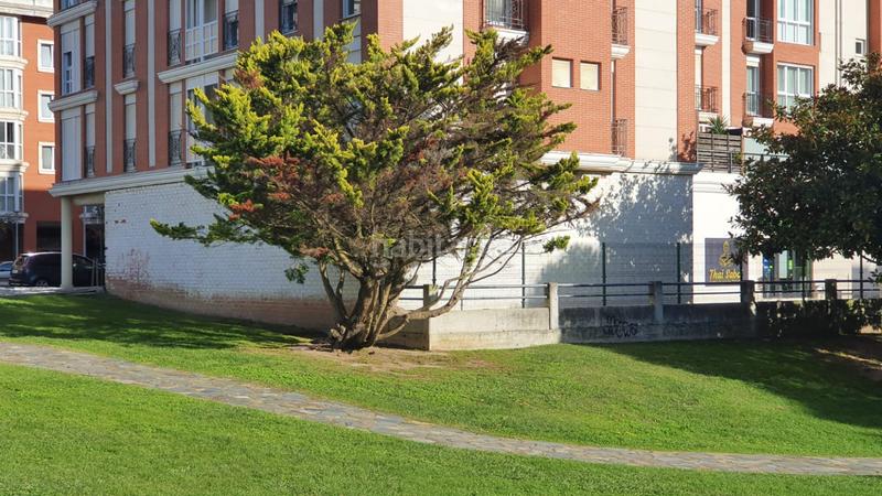 Foto 6b6b5344-2c6d-4cef-af67-38f5c11b7f71. Locale commerciale in cueto - avda. doctor diego madrazo 10 in Santander