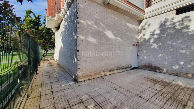 Foto 73143f92-09c0-4ec6-83ec-23345b347389. Locale commerciale in cueto - avda. doctor diego madrazo 10 in Santander