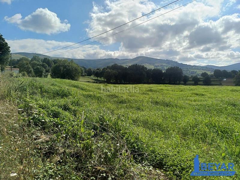 Foto 1fa25bd4-5eb5-4a48-86b3-14be60f02da0. Terreno residencial en barrio tezanos 1210 finca a la venta en Villacarriedo