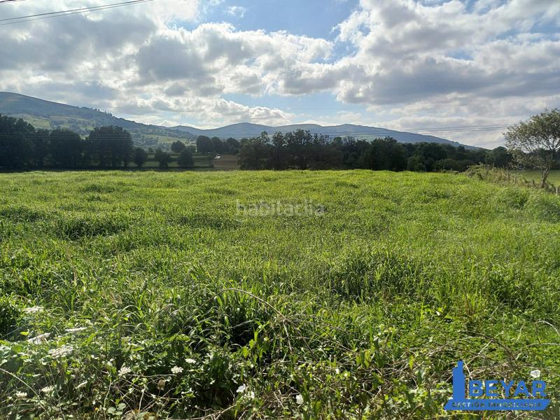 Foto fe8edcd5-21f7-4c8f-9e52-42e0b130ce92. Terreno residencial en barrio tezanos 1210 finca a la venta en Villacarriedo