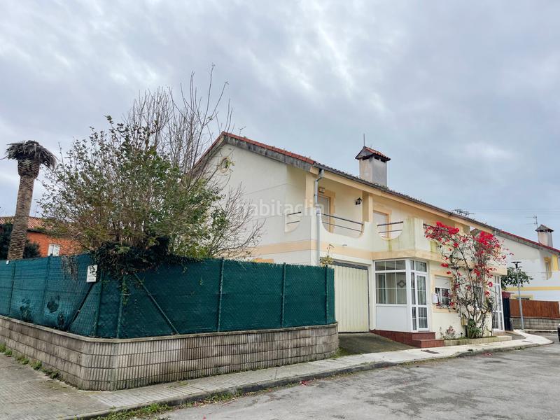 Foto 0193a84c-1de0-4d5e-97fa-10c8c0d44d52. Maison jumelée dans villanueva - barrio merecía 40b dans Villaescusa