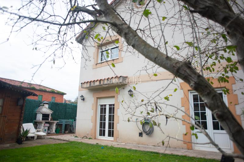 Foto 694152e4-4429-4354-9990-6716e123f26c. Maison jumelée dans villanueva - barrio merecía 40b dans Villaescusa