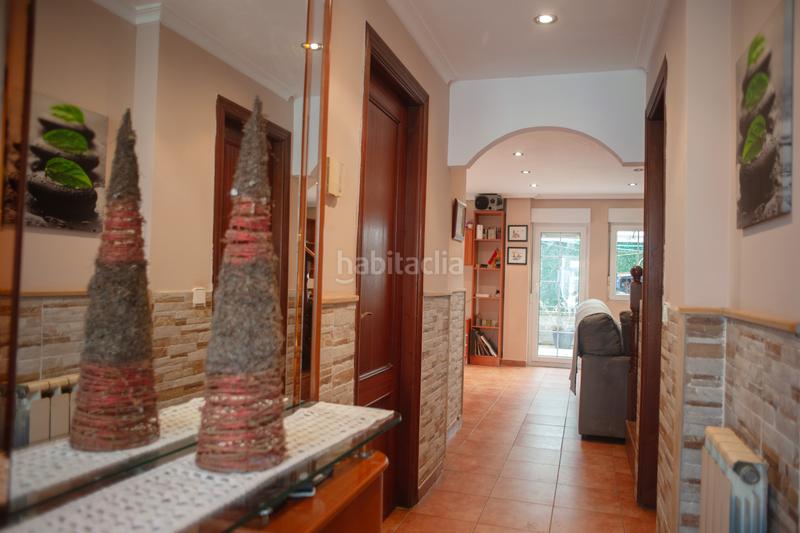 Foto a7369a81-bba6-49a6-891f-2d7ad213f869. Maison jumelée dans villanueva - barrio merecía 40b dans Villaescusa