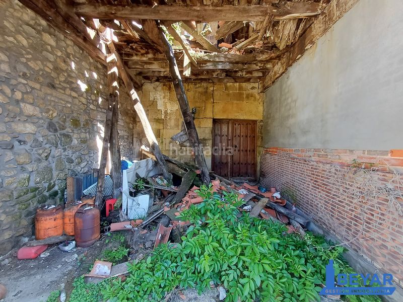 Foto b1aa4c3f-3cf6-45c2-abc6-f04891e5701e. Maison jumelée dans Arce - barrio la fuente 5 dans Arce Piélagos