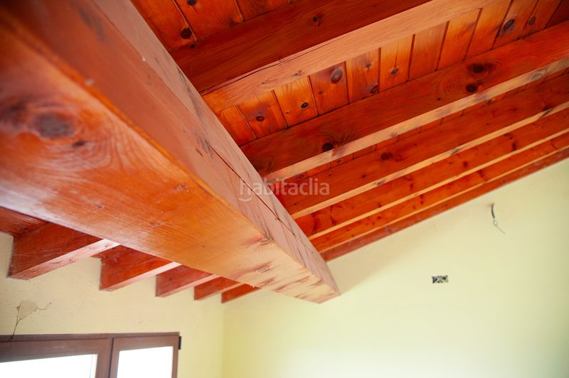 Foto 1351d259-aedf-419d-943a-69bddb7aefc6. Casa adossada a Penagos