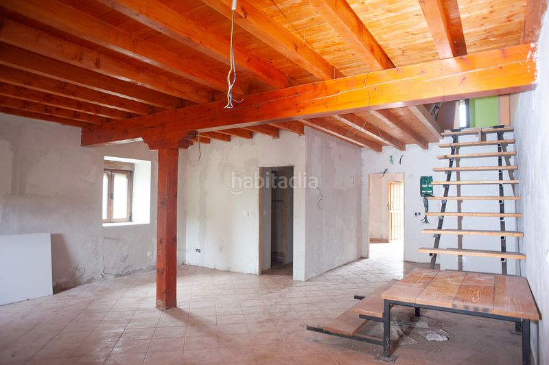 Foto 1d46f8b0-81b5-4166-9b8f-ef3f76cc9a81. Casa adossada a Penagos