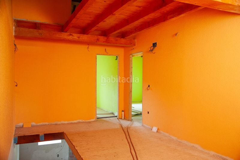 Foto 8add2737-a3f2-45f7-af5d-08cfc75f8deb. Casa adossada a Penagos