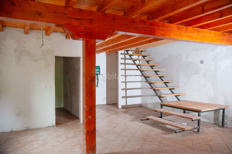 Foto b069e6f9-9c9e-45b4-87b2-85dda5089175. Casa adossada a Penagos