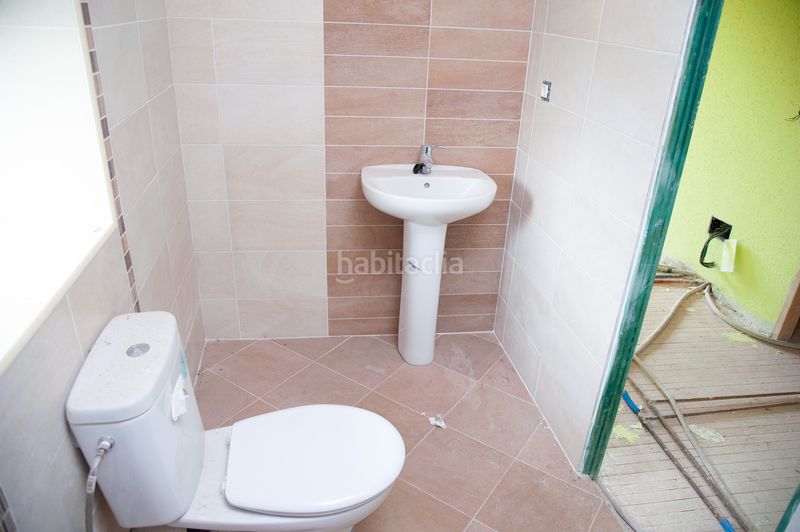 Foto bd536297-81a6-4e7b-86b1-8d1d53c821c8. Casa adossada a Penagos