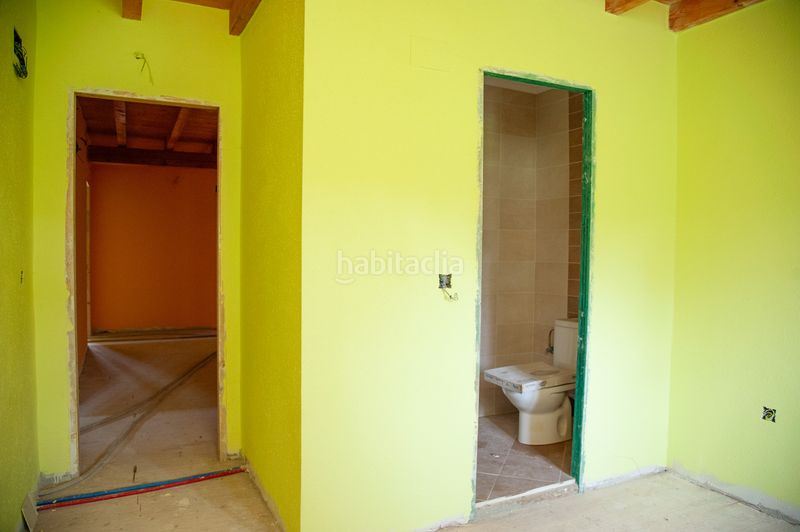 Foto c3e2da53-ec9f-4dba-bca3-1ef5c9c8f3eb. Casa adossada a Penagos