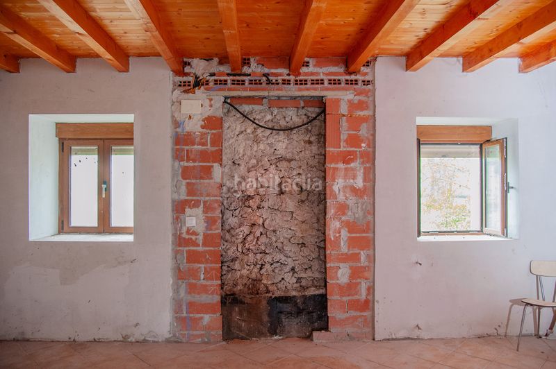 Foto f2f1e0bc-c2c1-4747-ad4b-f6e3204c3a89. Casa adossada a Penagos