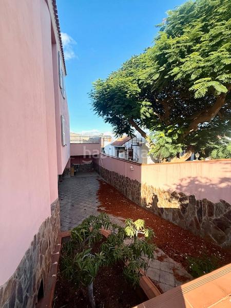 Foto 38f5b56a-8577-4e0e-8f45-49630163fc29. Casa aparellada amb aparcament piscina a Tristán - García Escámez - Somosierra Santa Cruz de Tenerife