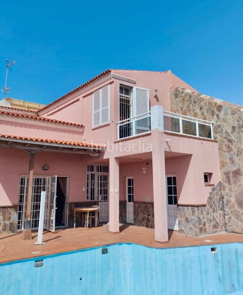 Foto db222cea-6457-46d2-b678-c44e91aacaab. Casa aparellada amb aparcament piscina a Tristán - García Escámez - Somosierra Santa Cruz de Tenerife