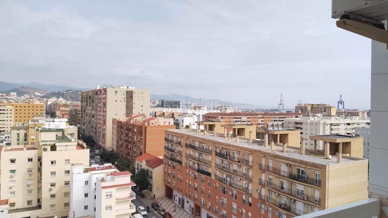 Foto 7081216a-e635-4c91-84b0-d87a86c760eb. Penthouse in Parque Ayala - Jardín de la Abadía - Huelín Málaga