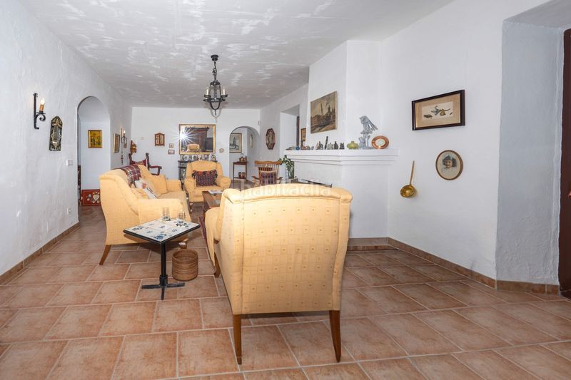 Foto 1d3603d4-552a-438e-928e-5ccd8dbdebb5. Casa amb aparcament a Centro Alhaurín de la Torre