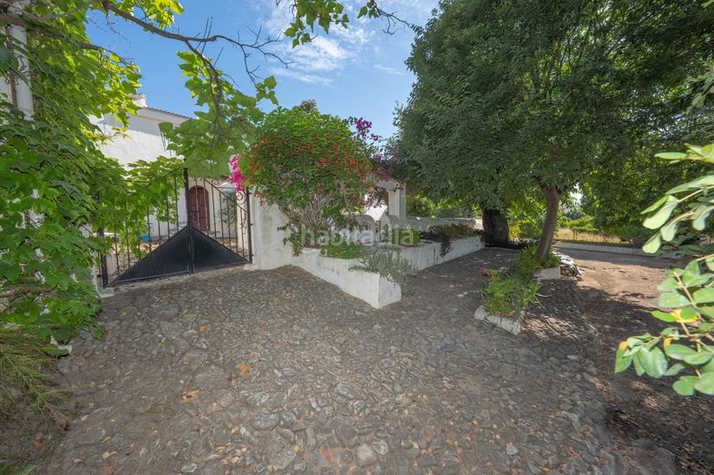 Foto 5e3c746f-3b71-4467-9c9a-02fc75776e4b. Casa amb aparcament a Centro Alhaurín de la Torre