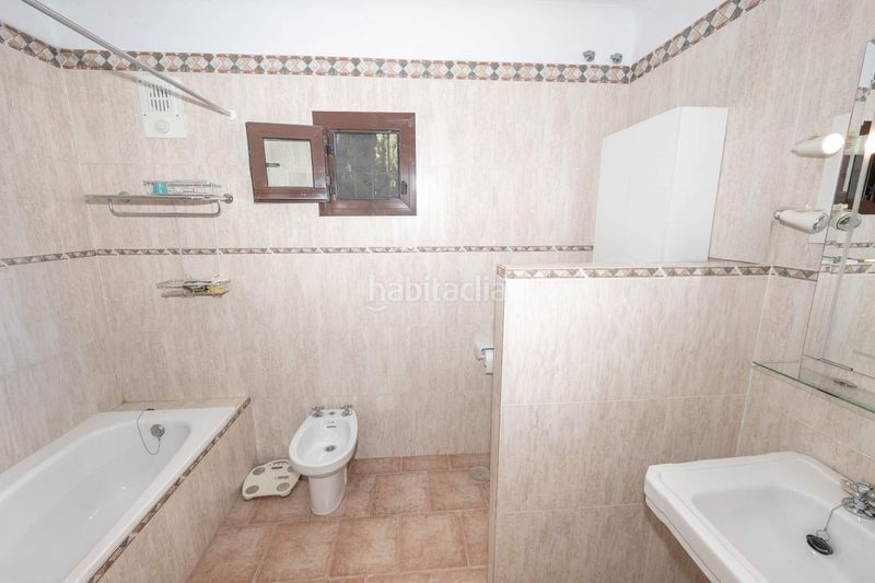 Foto 9b8a26c6-8f33-4f32-b901-1e13050328f0. Casa amb aparcament a Centro Alhaurín de la Torre