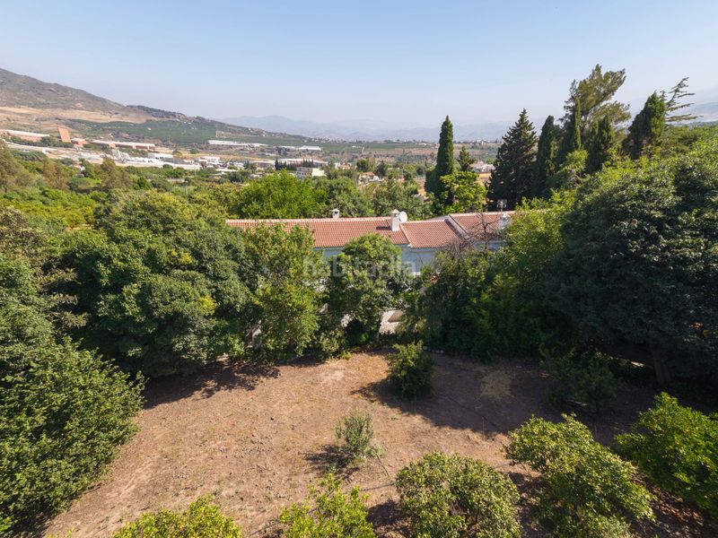 Foto e10cdddf-9248-4869-b7ad-de073d1d3ea1. Casa amb aparcament a Centro Alhaurín de la Torre