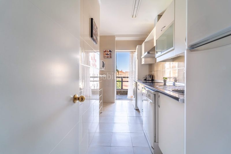 Foto 4a154a78-ab9a-4ce3-9df6-e8044a768852. Apartament a calle remo 3 a La Carihuela - Los Nidos Torremolinos