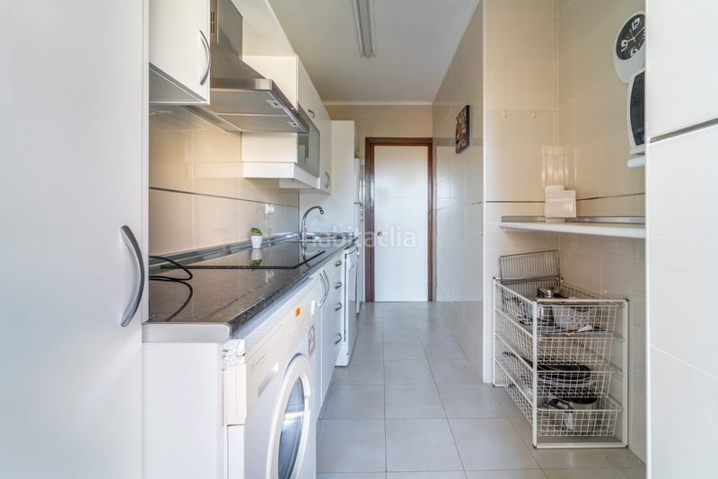 Foto 83ae6305-91a8-4a79-82c3-5a1e9c810e62. Apartament a calle remo 3 a La Carihuela - Los Nidos Torremolinos