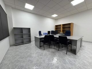 Office space  Calle pepa guerra valdenebro. Oficina en venta en calle pepa guerra valdenebro, 2