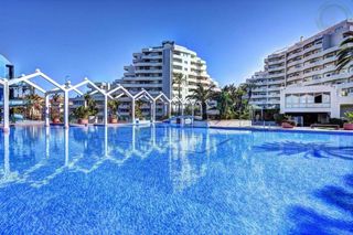 Apartament a Parque de la Paloma. Estudio reformado con licencia turística en benal beach, primera
