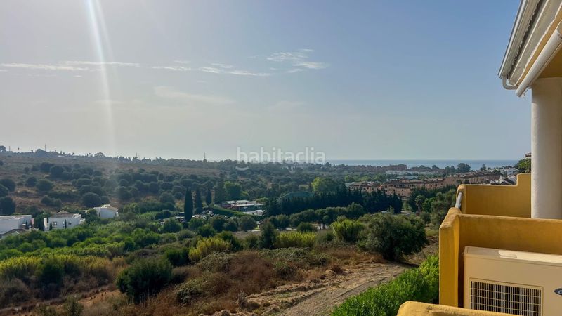 Foto 0c4b376b-750d-49f1-8416-4e87258b6113. Àtic amb aparcament a Bel - Air Estepona