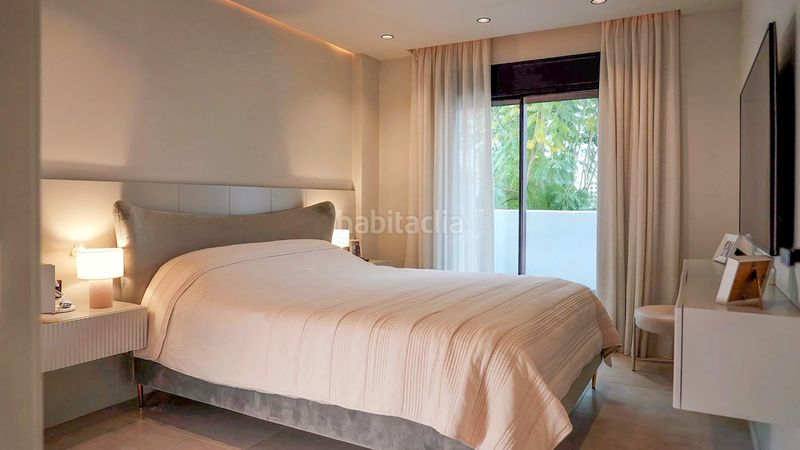 Foto 0ebb93b7-29ba-46f6-9923-30173207a64a. Apartament amb aparcament piscina a Nueva Andalucía centro Marbella