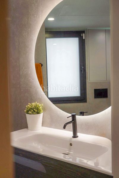 Foto 3ae61044-a0db-4841-a4bc-53b6e043062f. Apartament amb aparcament piscina a Nueva Andalucía centro Marbella