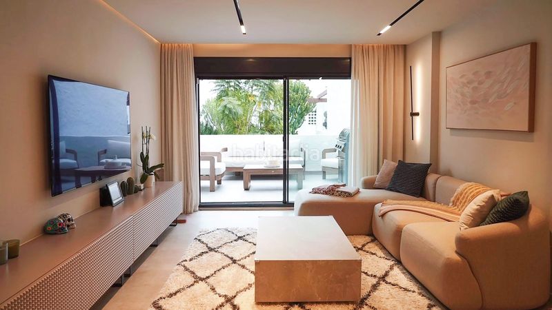 Foto 486ee462-0522-4d43-90de-0b2918f49417. Apartament amb aparcament piscina a Nueva Andalucía centro Marbella