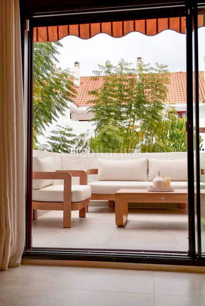 Foto 7f7af971-ca99-446e-898f-d9a5cbb82883. Apartament amb aparcament piscina a Nueva Andalucía centro Marbella