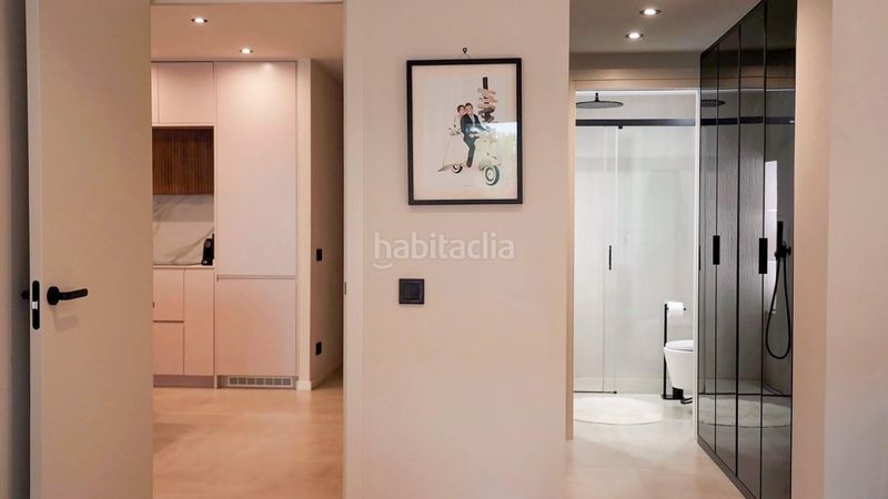 Foto c71bb11f-a99b-4b3f-8ac5-d37b2d27bf3a. Apartament amb aparcament piscina a Nueva Andalucía centro Marbella